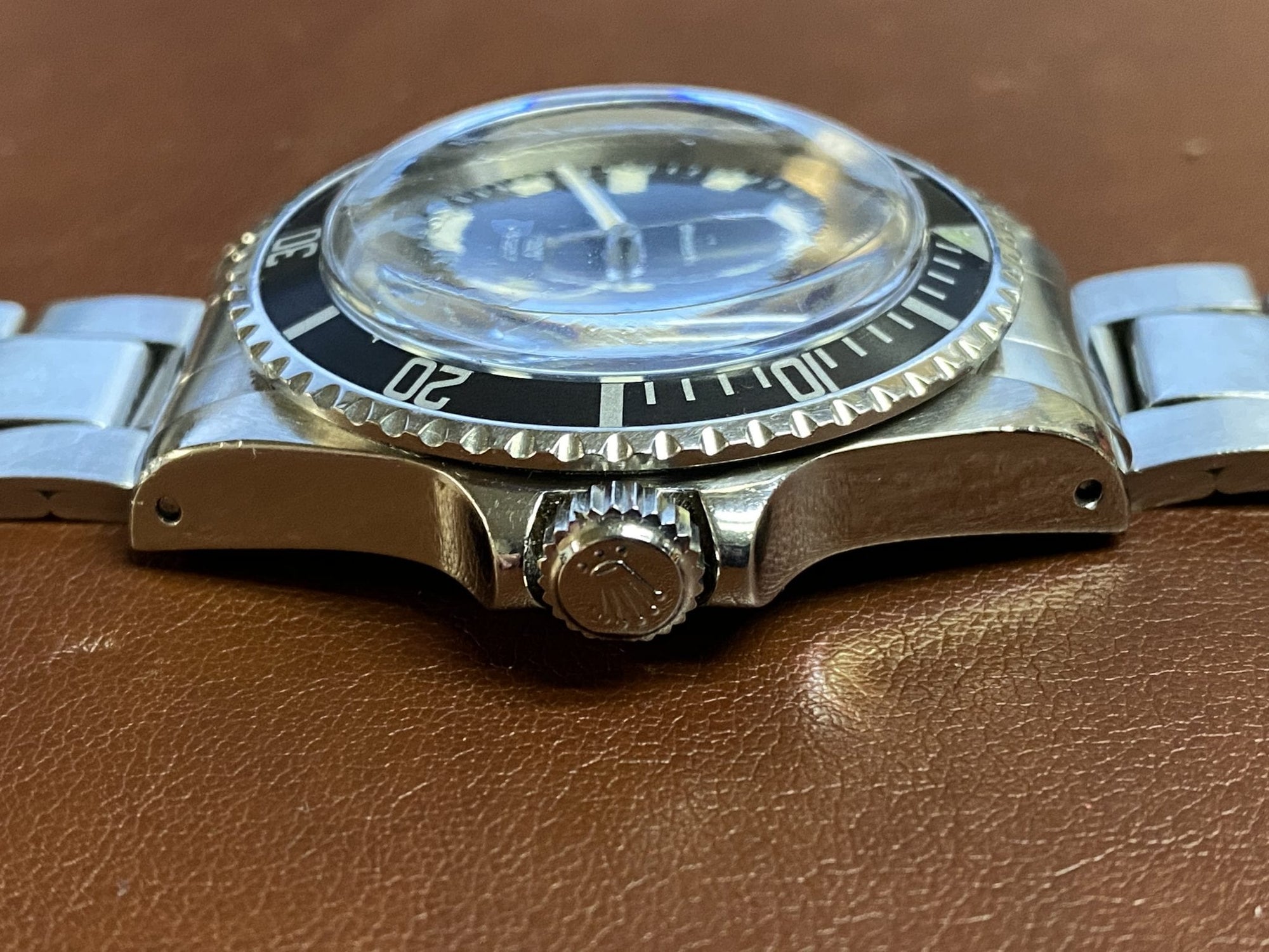 Tudor 94010 "Snow White " Snowflake box and papers
